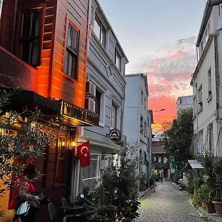 Cagan Apart Hotel